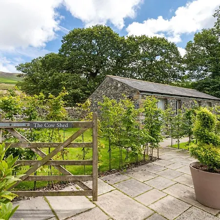 Сasa de vacaciones The Cow Shed - With Hot Tub Kirkby Lonsdale