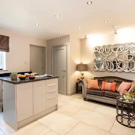 The Cow Shed - With Hot Tub *